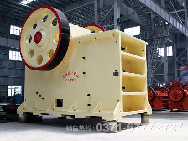 顎式粉碎機(jī)顎板、肘板和邊護(hù)板哪種好？