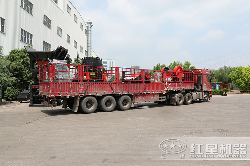 圓錐破碎機發(fā)貨現(xiàn)場圖片