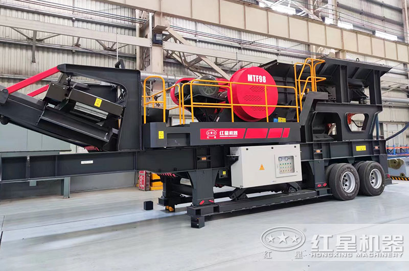 顎式移動(dòng)破碎站圖片