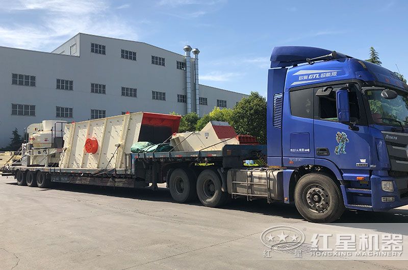 設備裝車發(fā)貨現(xiàn)場