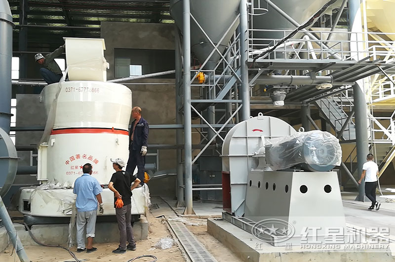 硅砂磨粉現(xiàn)場圖片