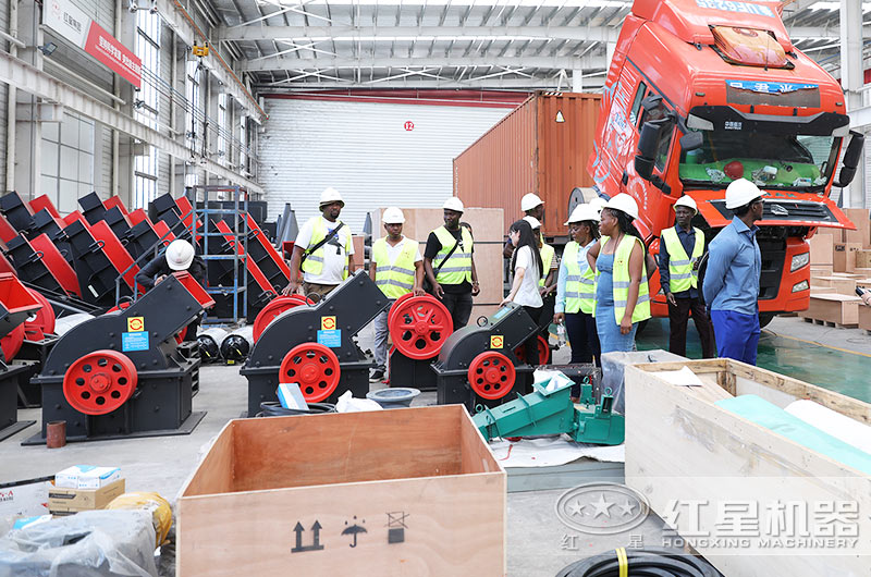 客戶來廠考察設(shè)備