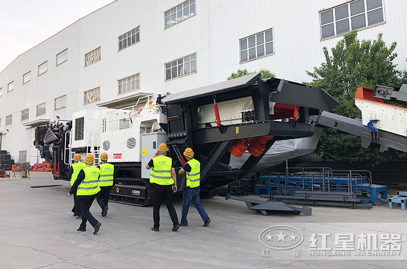 客戶(hù)來(lái)廠(chǎng)參觀(guān)設(shè)備