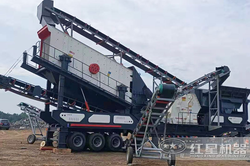 移動破碎機工作現(xiàn)場圖片 移動破碎機工作現(xiàn)場圖片