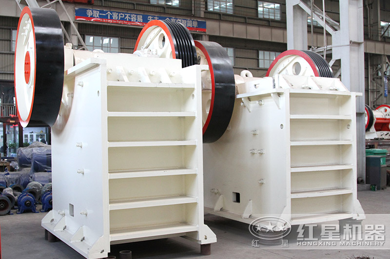 57破碎機(jī)圖片