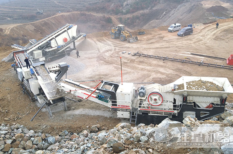 多臺移動破碎機組合生產(chǎn) 多臺移動破碎機組合生產(chǎn)