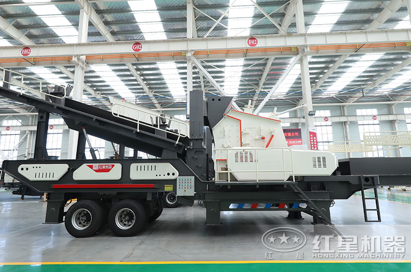 移動(dòng)式粉碎機(jī)圖片