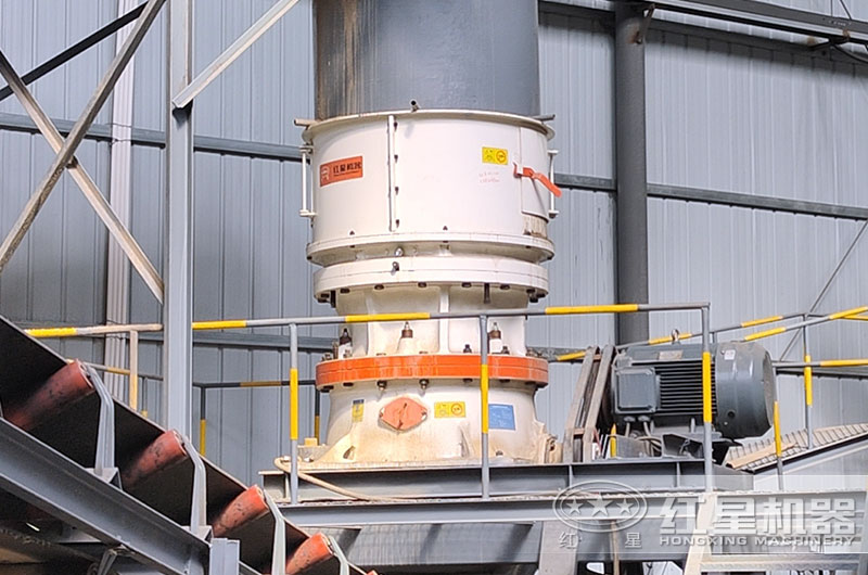 鵝卵石圓錐破碎機工作現(xiàn)場圖片