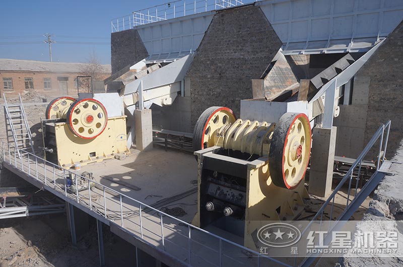 大型破石機時產(chǎn)量多少噸？多少錢？