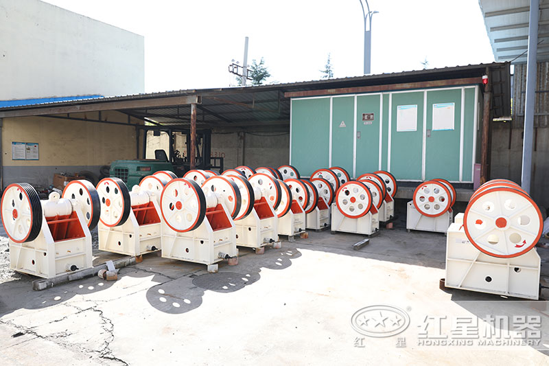 大型細顎破碎機產(chǎn)量多少噸？型號及價格