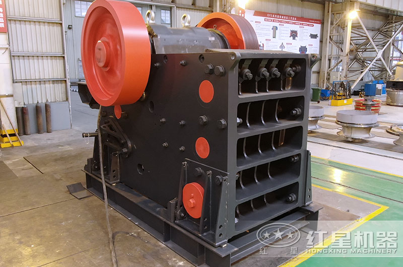 1200鄂破式破碎機時產(chǎn)多少噸？電機多大？附參數(shù)表