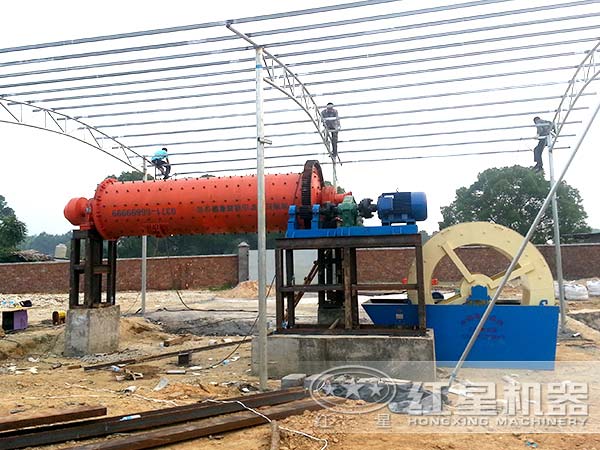 石英棒磨機工作現(xiàn)場