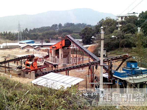 時(shí)產(chǎn)300噸石料生產(chǎn)線設(shè)備、流程及廠家