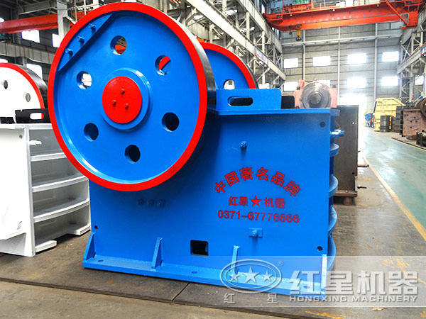 150×250顎式破碎機(jī)小體格擁有大能量， 輔助客戶創(chuàng)高收