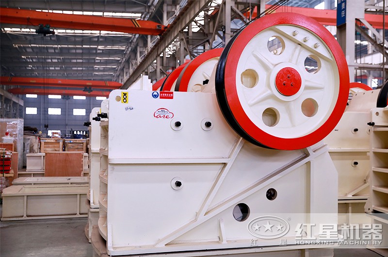 紅星機器廠家生產(chǎn)的礦山設備，不怕貨比貨，就怕您買錯！