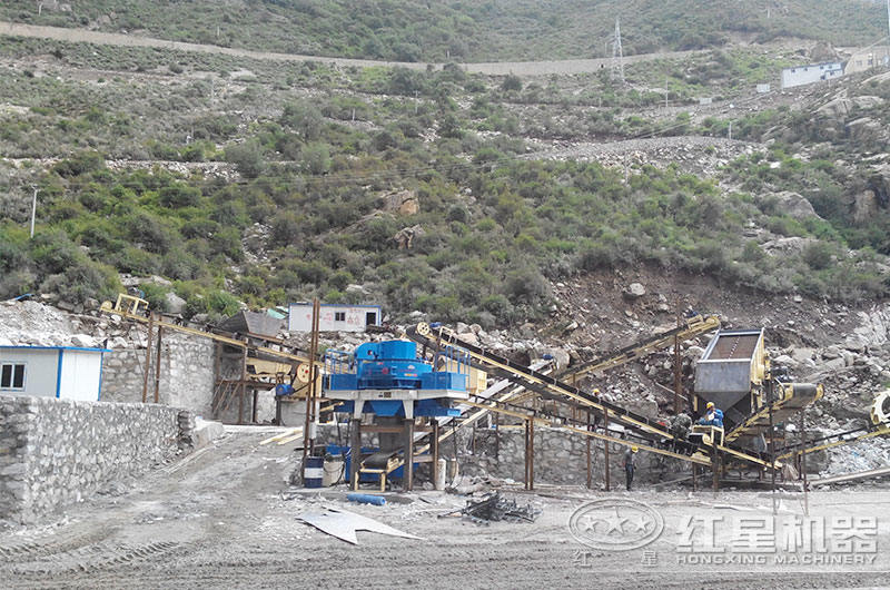 鄭州紅星機械廠專業(yè)生產(chǎn)立式?jīng)_擊式破碎機