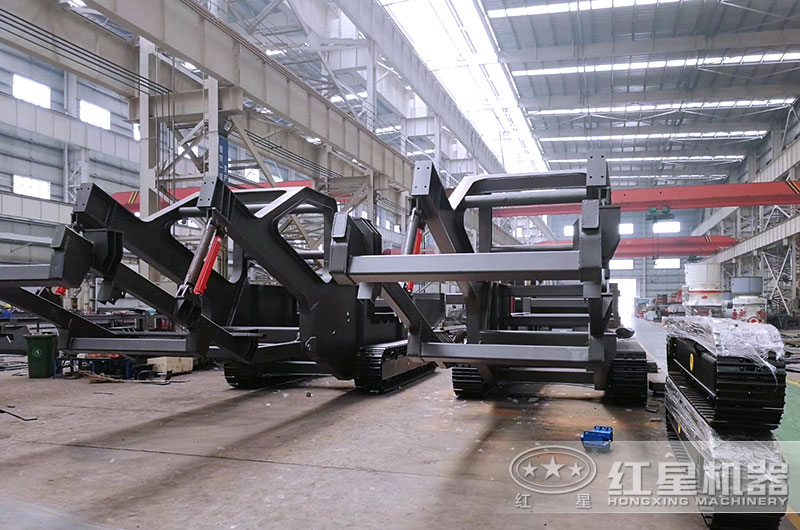 篩沙機(jī)搭載的移動機(jī)架生產(chǎn)車間