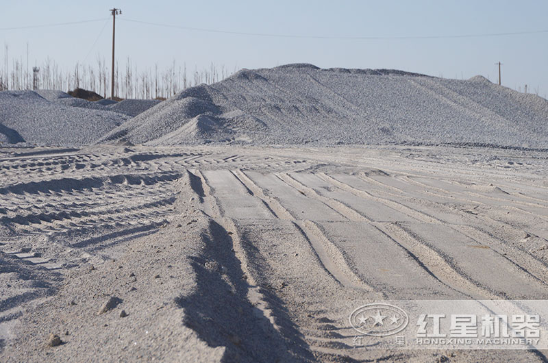 破碎石頭生產(chǎn)石子違法嗎，現(xiàn)在可以著手2022年石頭加工了嗎？