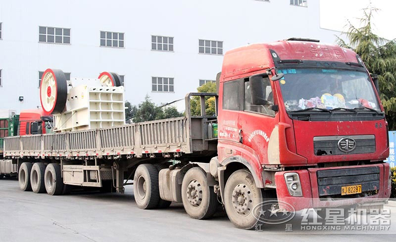 人工破碎混凝土用什么機(jī)器？選擇顎破機(jī)，大產(chǎn)量，運(yùn)行可靠