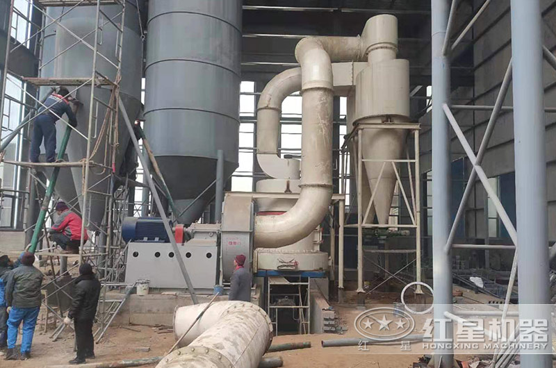 打膩?zhàn)?00目用什么磨粉機(jī)器？膩?zhàn)拥倪x擇原則是什么？