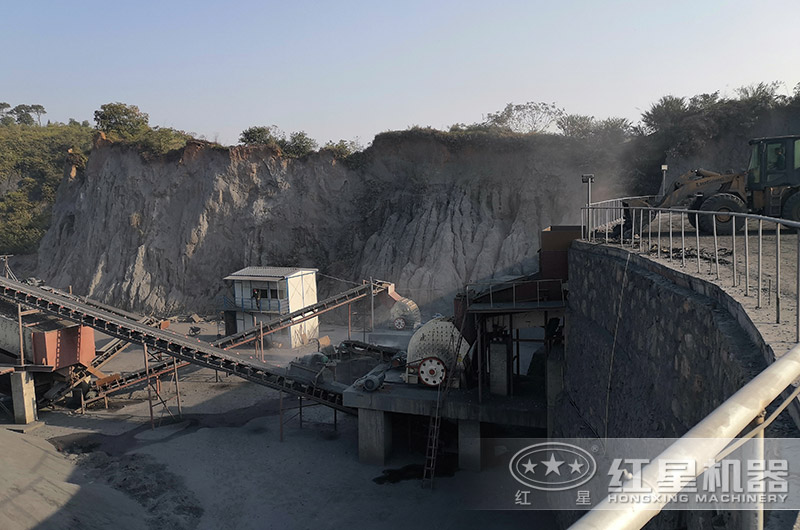 褐煤和煙煤有什么區(qū)別？重型石料破碎機能破褐煤嗎？